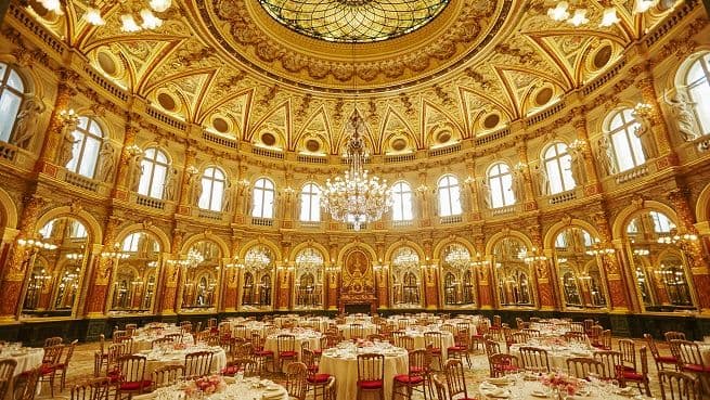 THE 6 MOST BOOKED HOTELS IN PARIS Image
