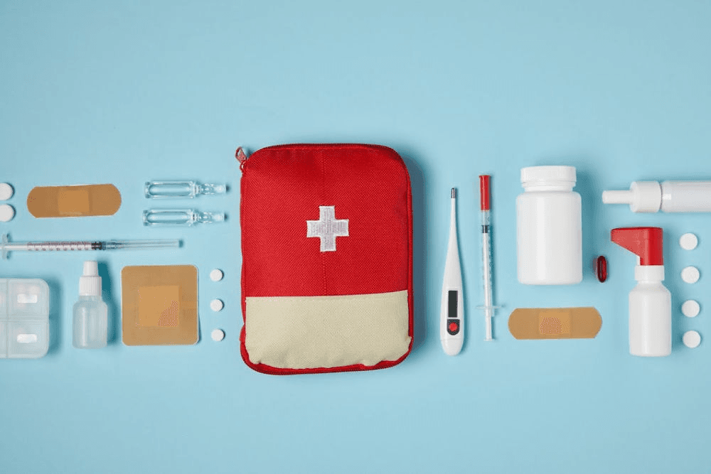 Items To Put In Your Travel First Aid Kit Image