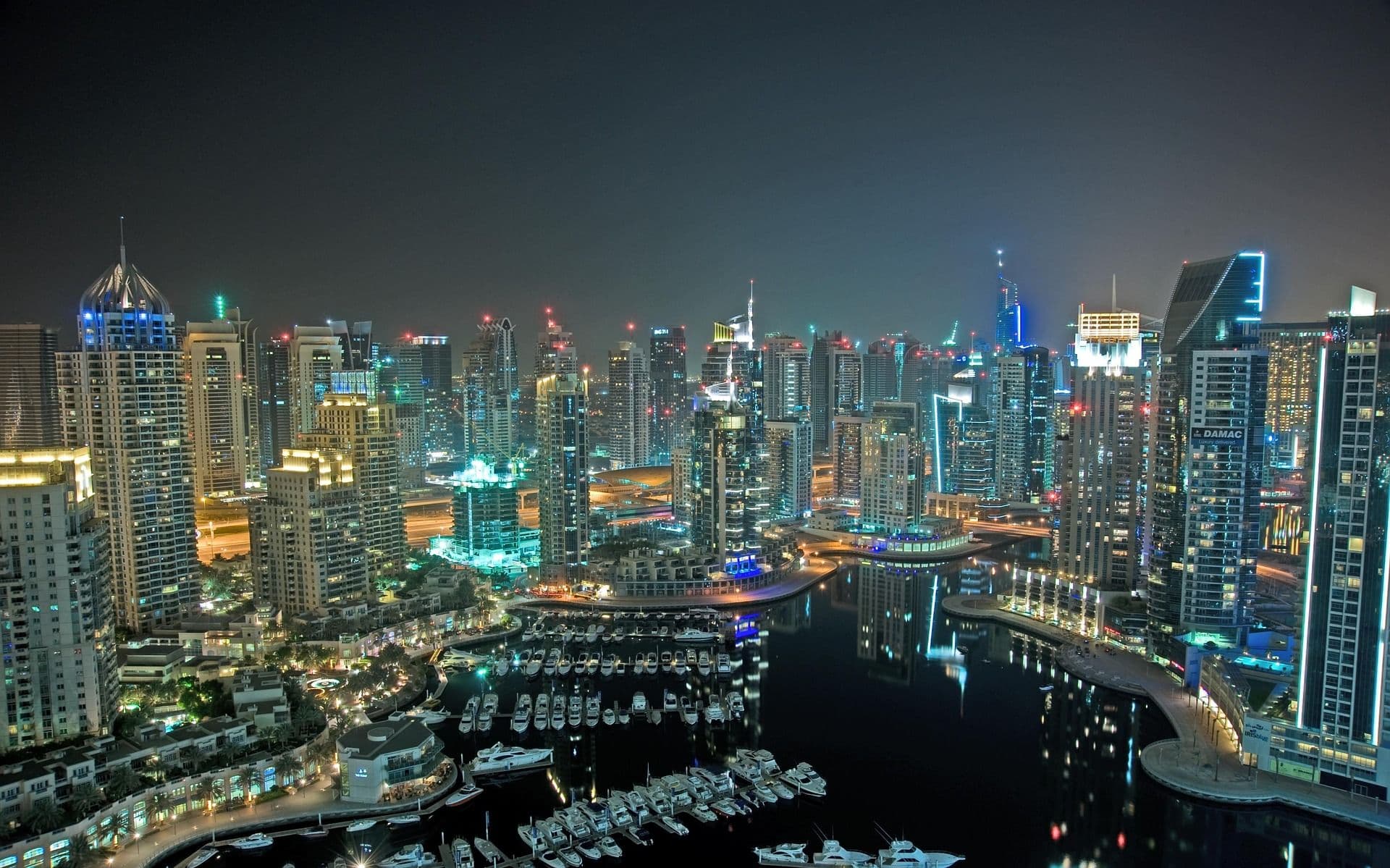 Top 7 Luxury Hotels In Dubai Image